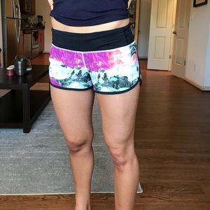 Lululemon size 6 speed shorts 4way stretch